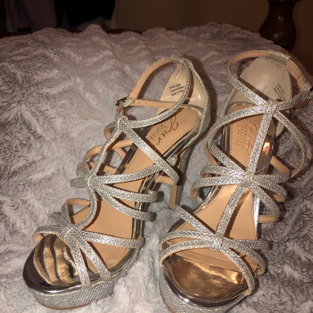 Silver sparkly 4 in heels